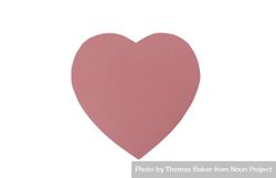 Valentine’s Day large pink heart giftbox isolated on plain background 5o2mm0