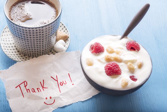 Healthy breakfast and thank you note