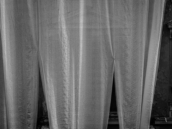 Builder curtains to cover villa for facade conservation and renovation on Blvd d'Italie, Monaco