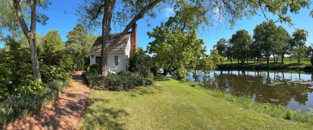 Colonial Cottage