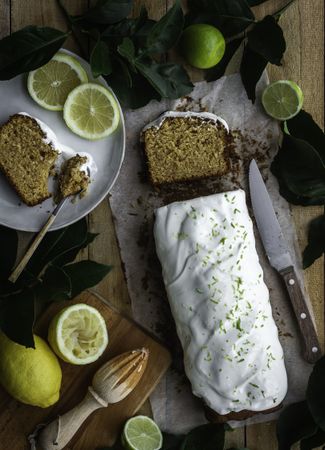 Sweet bread with fresh citruses