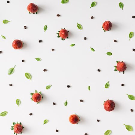 Pattern with strawberry, leaves