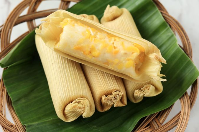 Sweet corn tamales