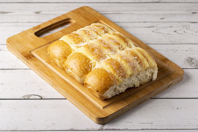 Sweet bread with cream and coconut.