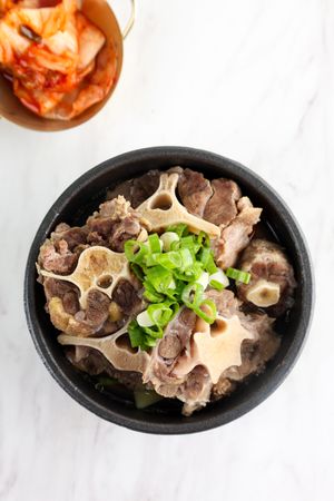 Korean Oxtail Soup or Kkori Gomtang