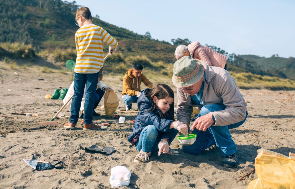 Volunteers cleaning the beach