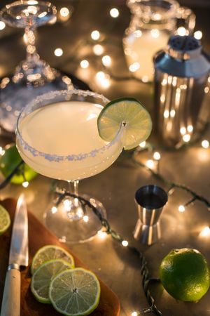 Preparing a margarita cocktail