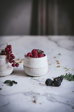 Lime pie with berries