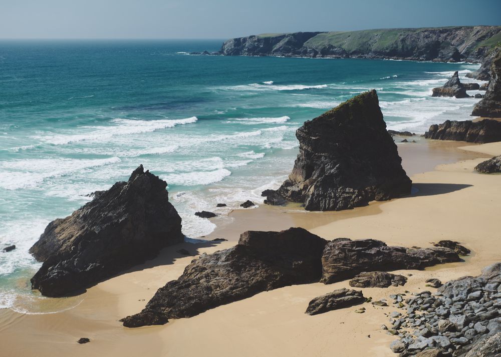 Waves coming into a rocky beach in Cornwall