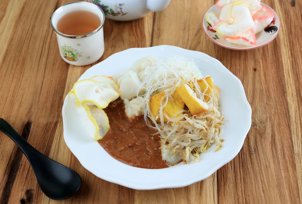 Ketoprak Tahu or Tofu Rhombus
