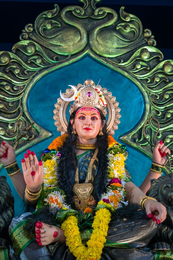 A beautiful idol of Maa Durga being worshipped at a temple in Mumbai for the auspicious Indian festival of Navratri