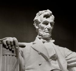 Lincoln Memorial statue by Daniel Chester French, Washington, D.C. 5oDQy4