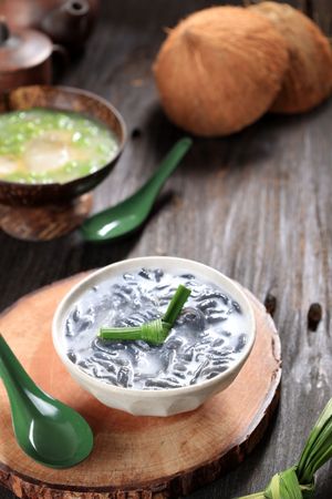 Dawet Ireng, Cendol or Dawet but with Charcoal Powder.