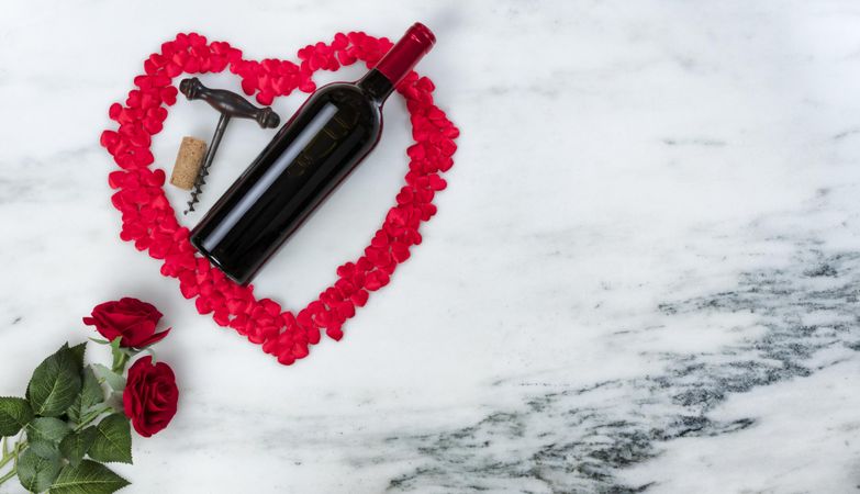 Red wine and other gifts for Valentines day celebration