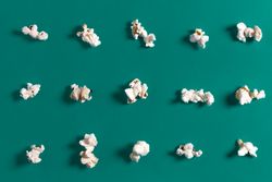 Set of popcorn on board