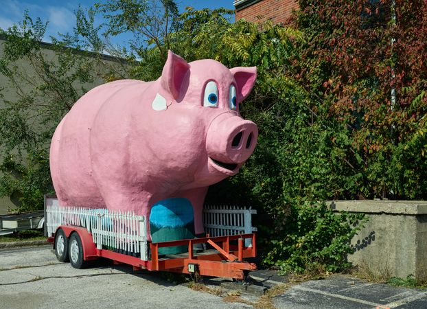 Giant pig outside the American Sign Museum, Cincinnati, Ohio