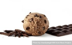 Chocolate chip ice cream bY31d5