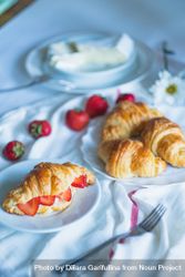 Delicious French pastries with fruit 4BQ1k5