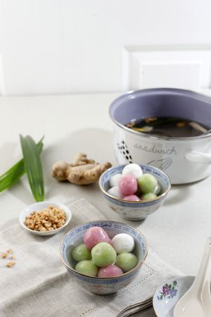 Ronde, Indonesian Traditional Warm Ginger Drink with Glutinous Rice Dumpling Balls.