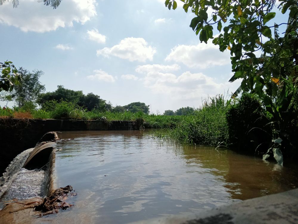 a refreshing view of the dam