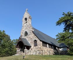 St. Peter's by the Sea Episcopal Church in Cape Neddick, Maine y0vVZ0