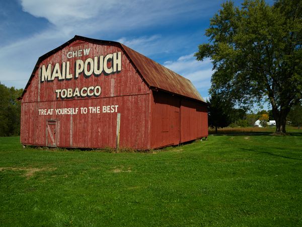 A "Mail Pouch Barn" in Stark County, Ohio