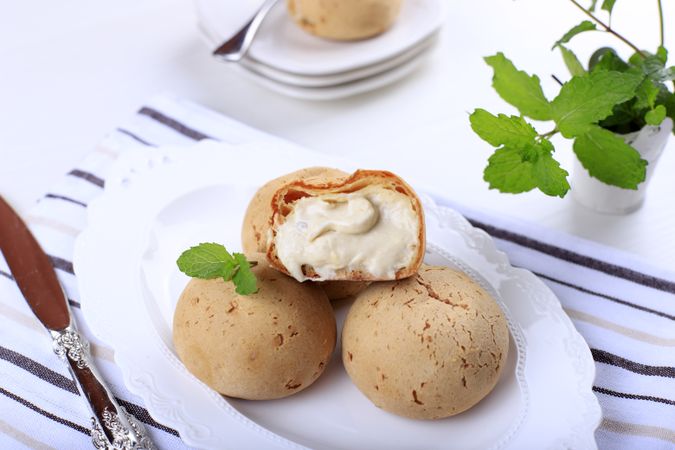 Japanese Mochi Bread with Cream Inside