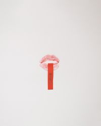 Kiss with message coming out of it on a plain background