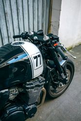 Detail of handlebar and gas tank of motorcycle