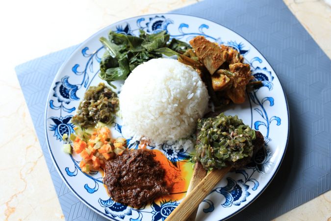 Nasi Padang Rendang