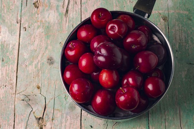 Saucepan with cherries