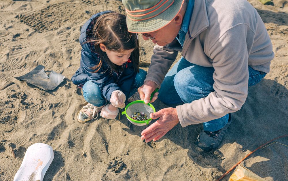 Volunteers cleaning the beach