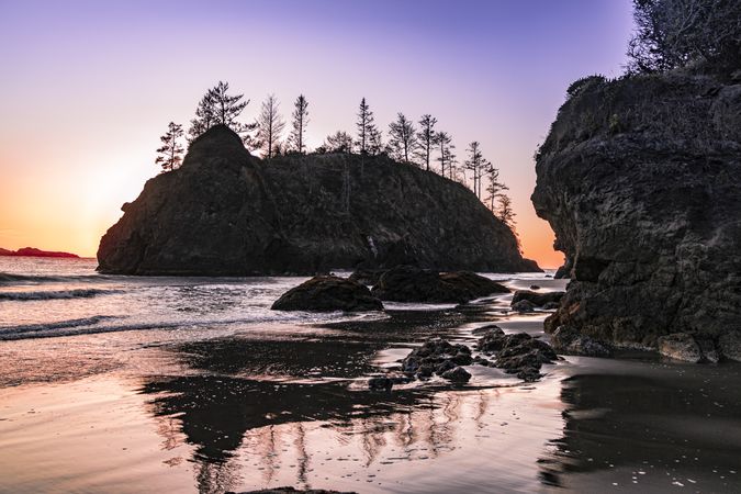 Ocean coming in on the pacific north west