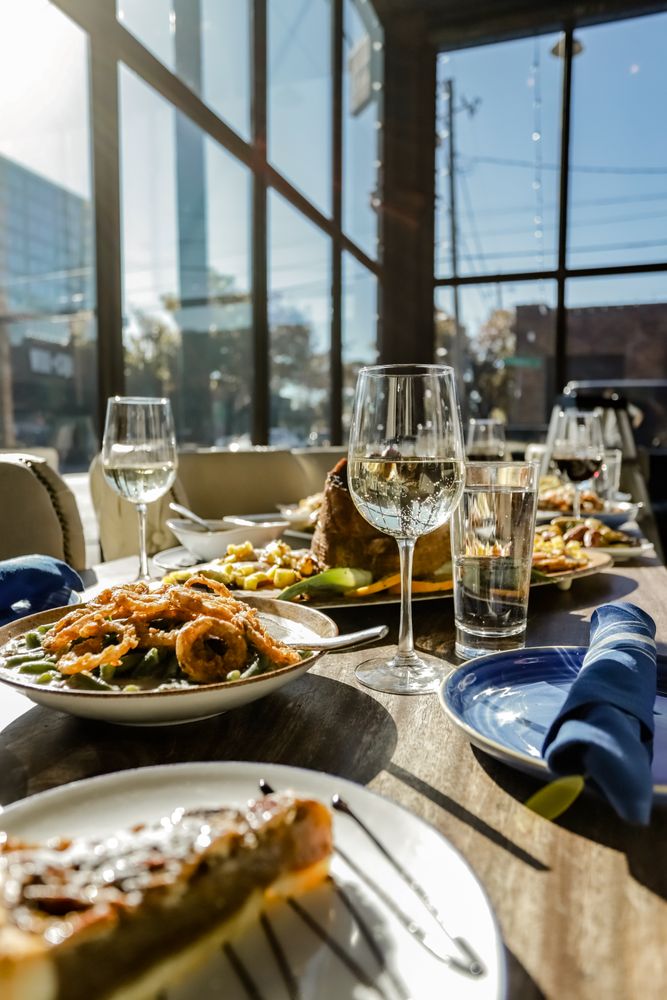 Cooked food on dinner table in a restaurant