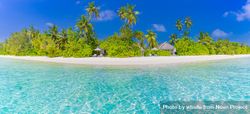 Panoramic shot of beach front in the Maldives 4mQjW4