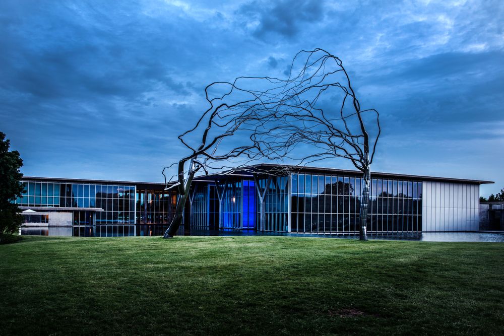 Dusk view of the Modern Art Museum of Fort Worth, Texas