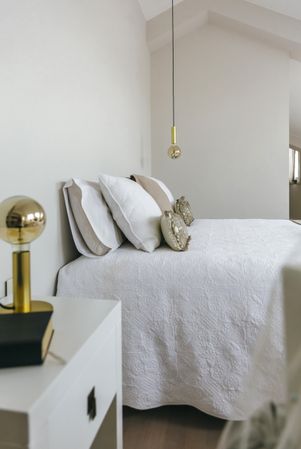 Bedroom with queen size bed