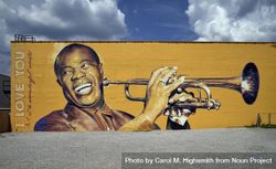 One of several downtown murals in Lexington, Kentucky 5rLX3b