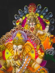 Hindu deity figurines in close-up 0JJKn0