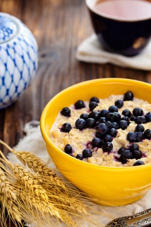 Healthy Breakfast Porridge with Blueberries