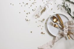 Happy New Year themes table setting