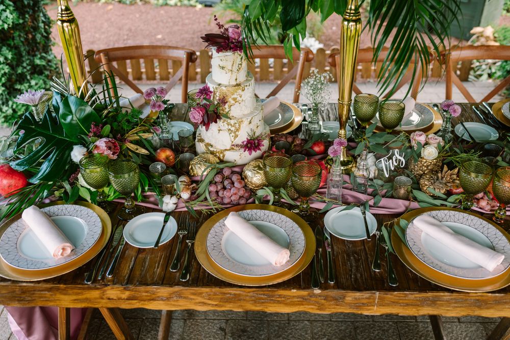 Setting wedding table with cake