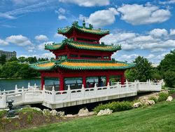 Robert D. Ray Asian Gardens,  Des Moines, Iowa DbGGlb
