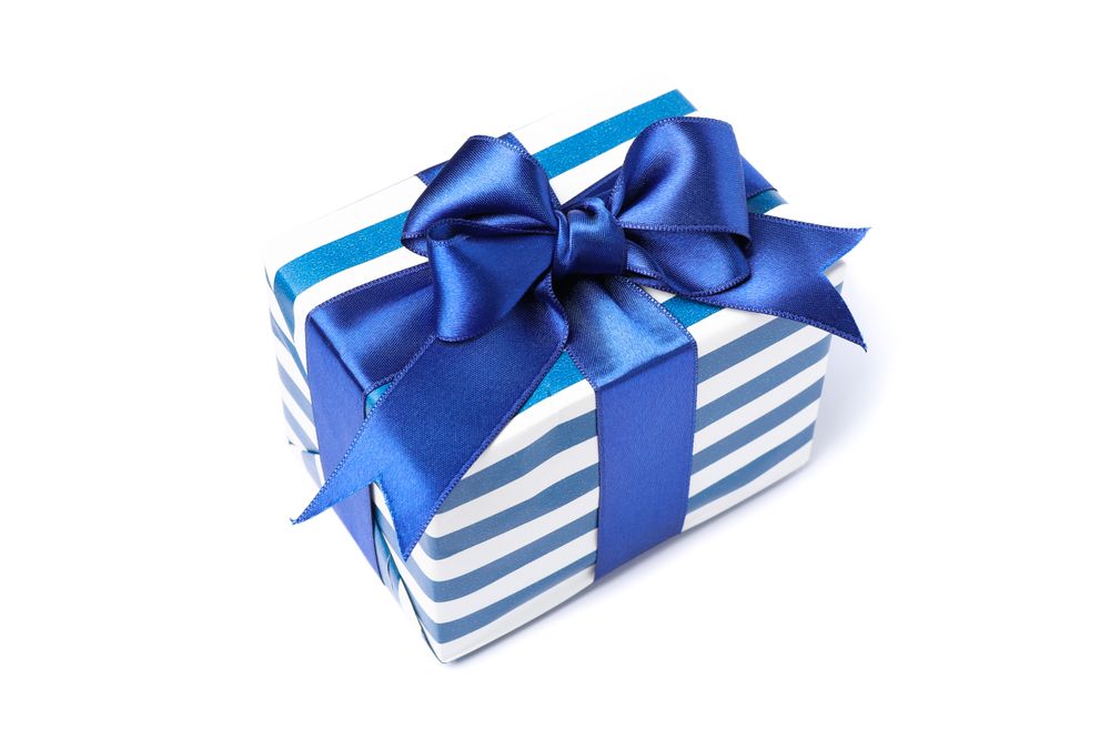 Beautiful gift box with bow isolated on blank background