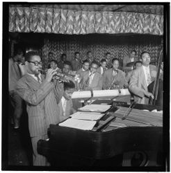 New York City, New York, USA 1940s: Portrait of Dizzy Gillespie, John Lewis & Miles Davis 5XYBK4