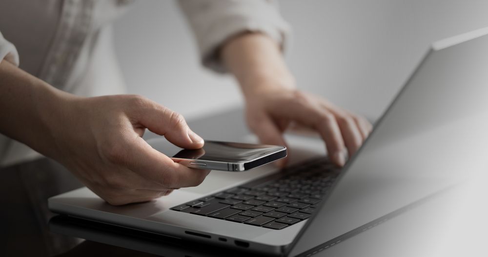 Online Purchase via Smartphone and Laptop