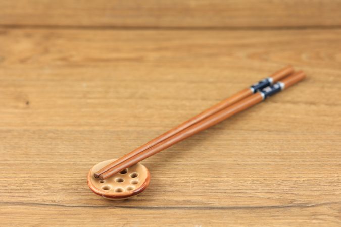 Japanese Chopstick with Ceramic Lotus Root Shape Chopstick Rest