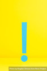 Blue exclamation mark on yellow background 5kG6Q5