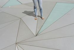 Crop legs on geometric ornament
