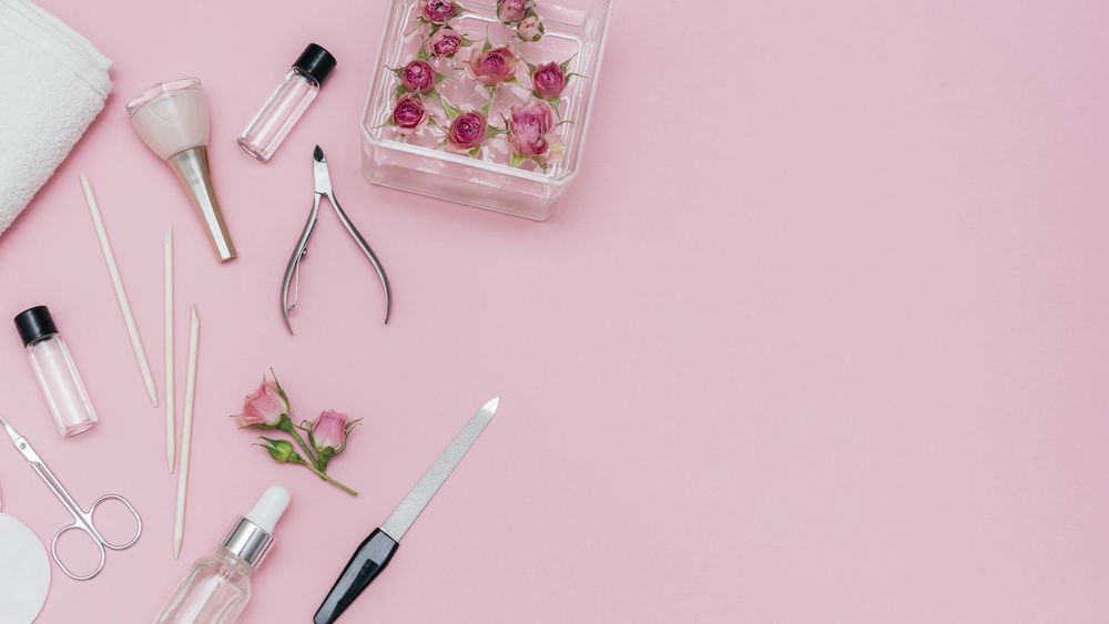 Arrangement of nail care accessories